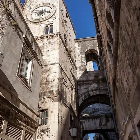 Luxury Palace J-l Appartement *